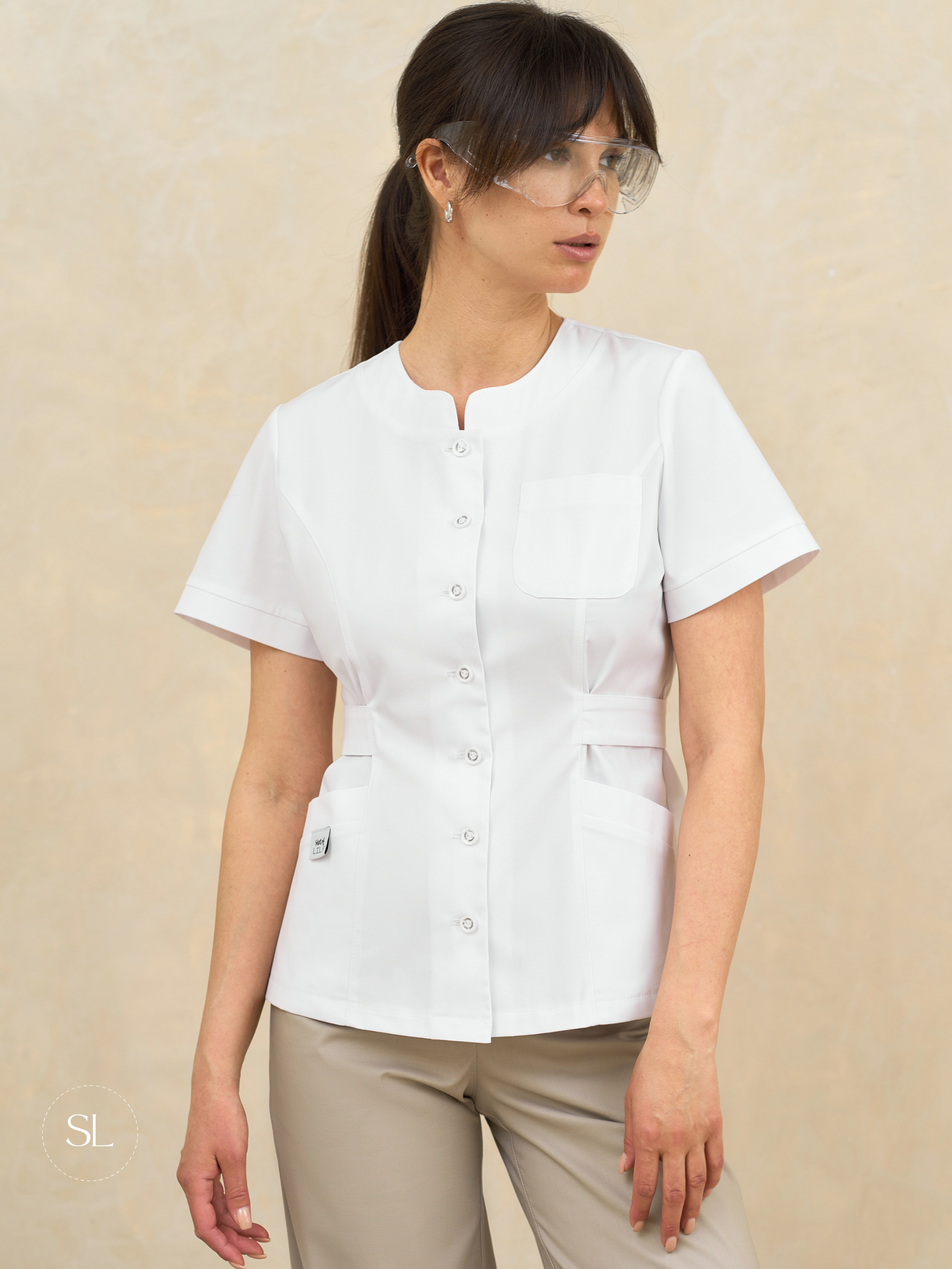 Блузка женская приталенного силуэта