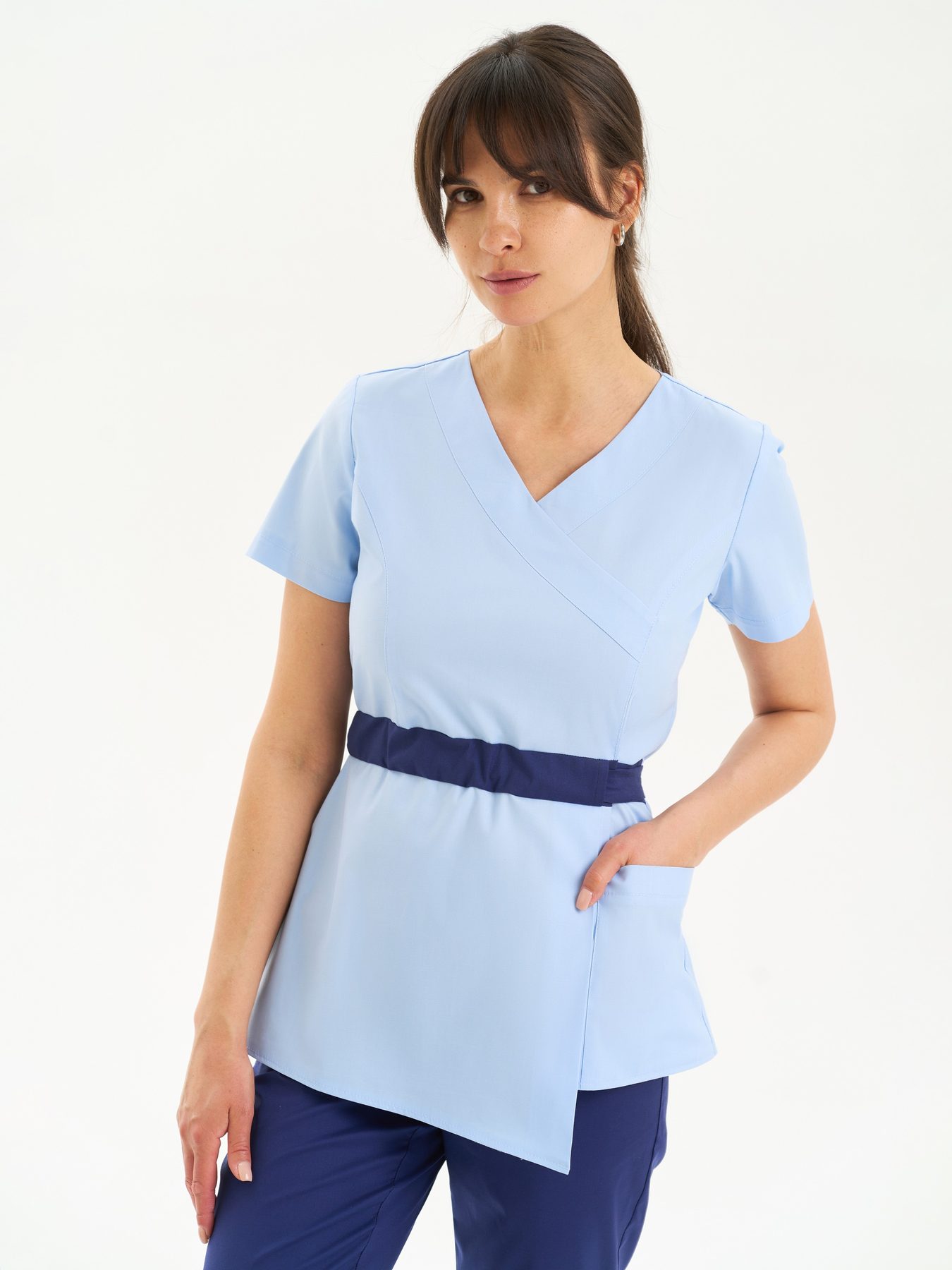 Костюм с асимметричной блузой