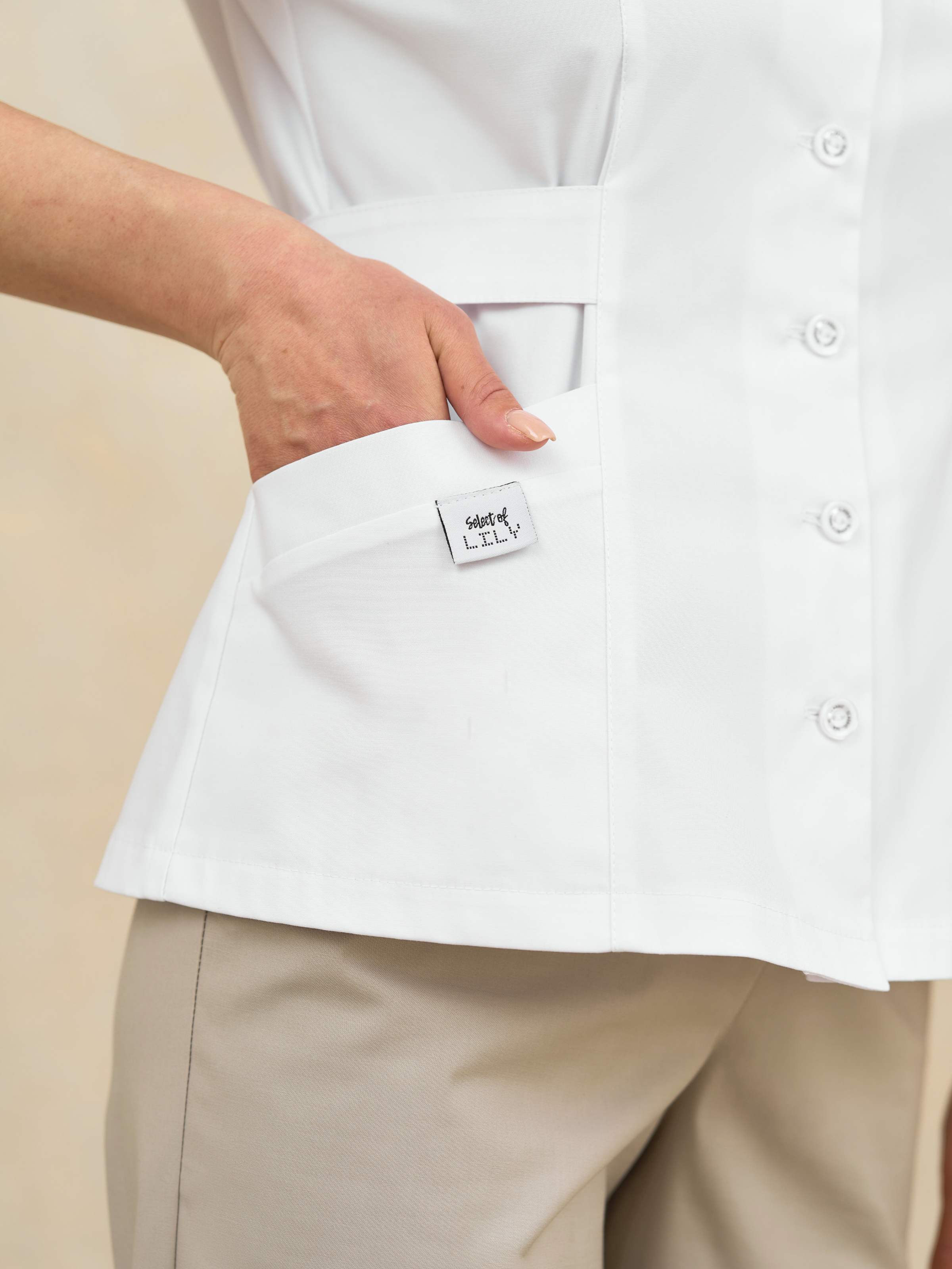 Блузка женская приталенного силуэта